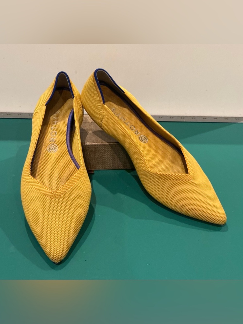 Rothy's The Point in Marigold Knit Flats with Blue Trim Size 11